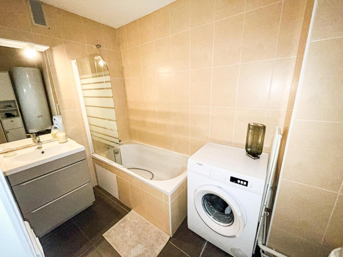 Suite Fanette Vénissieux Kültér fotó